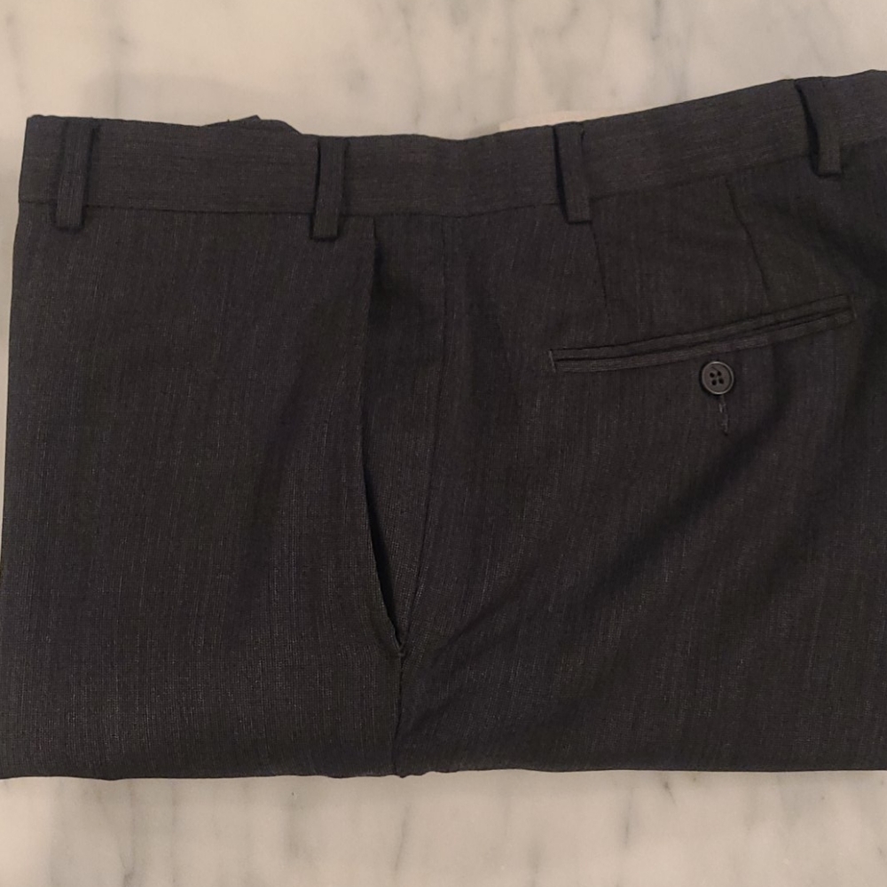 Kirkland Signature. Mens Wool dress pant 👖